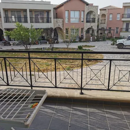 Mandoriap * Polis